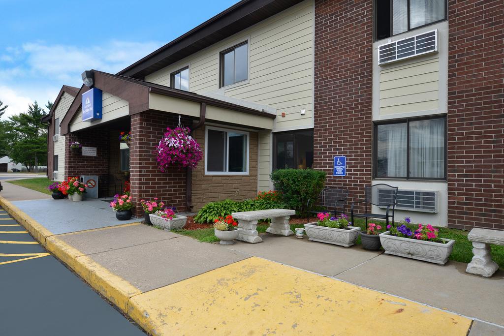 Americas Best Value Inn Wisconsin Rapids Exterior foto