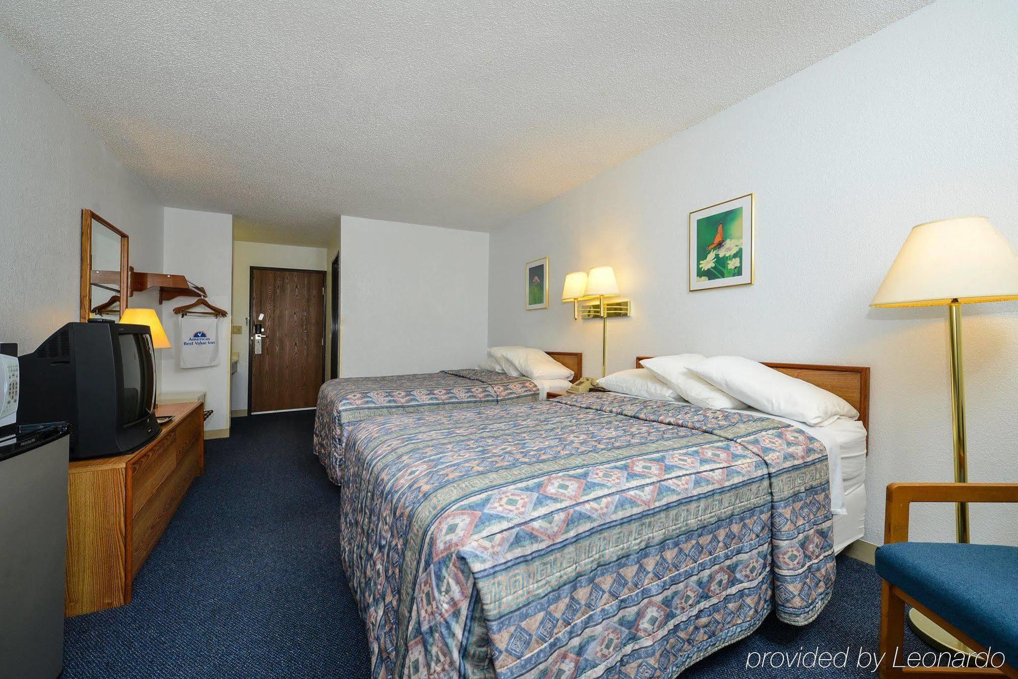Americas Best Value Inn Wisconsin Rapids Exterior foto