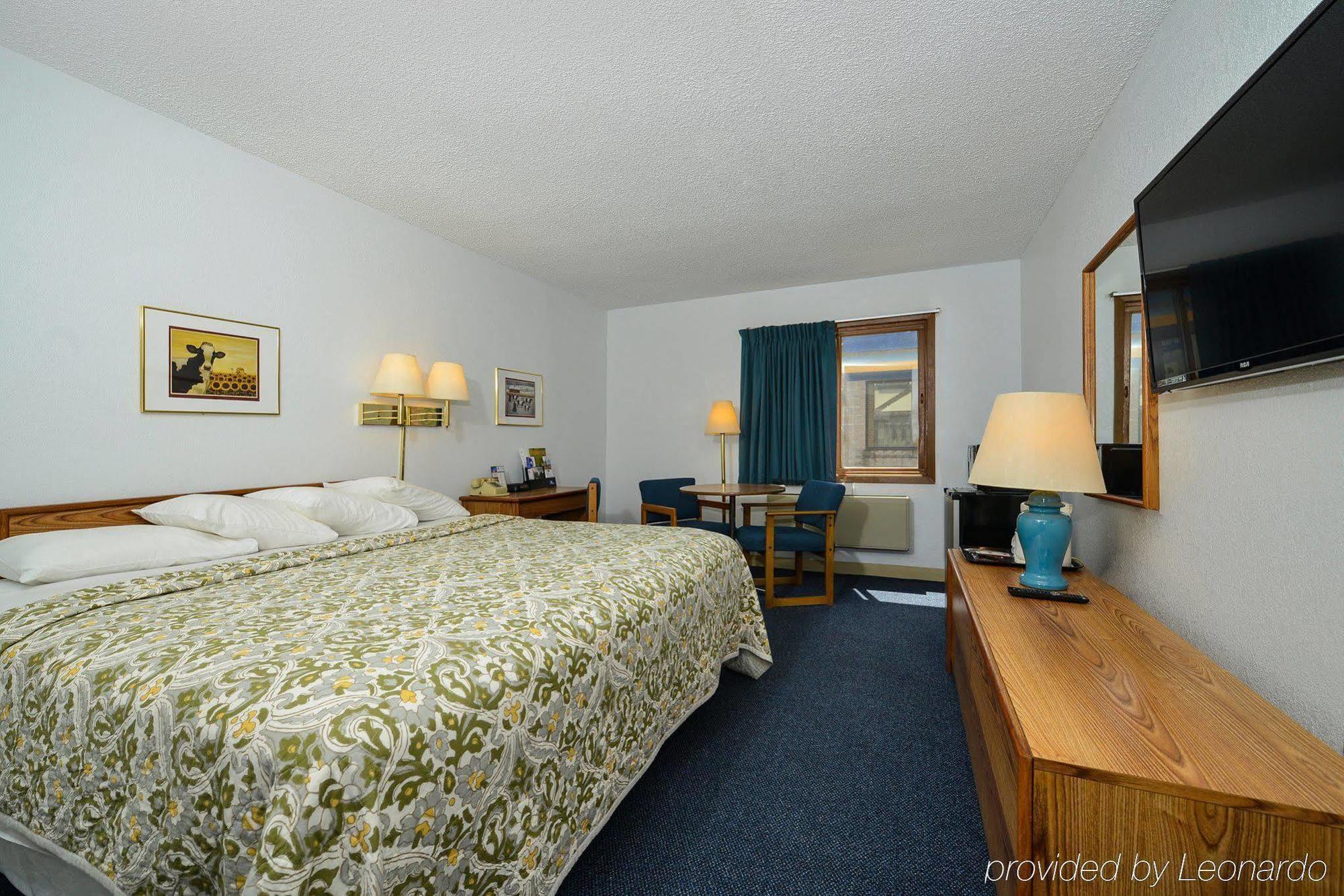 Americas Best Value Inn Wisconsin Rapids Exterior foto